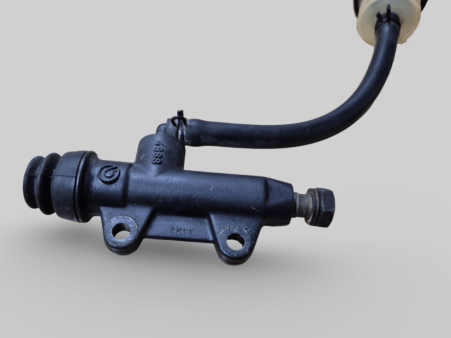 REAR BRAKE PUMP MASTER CYLINDER	AP8133875 Aprilia RSV1000R 2004-2009 / Tuono 1000R 2006-2009