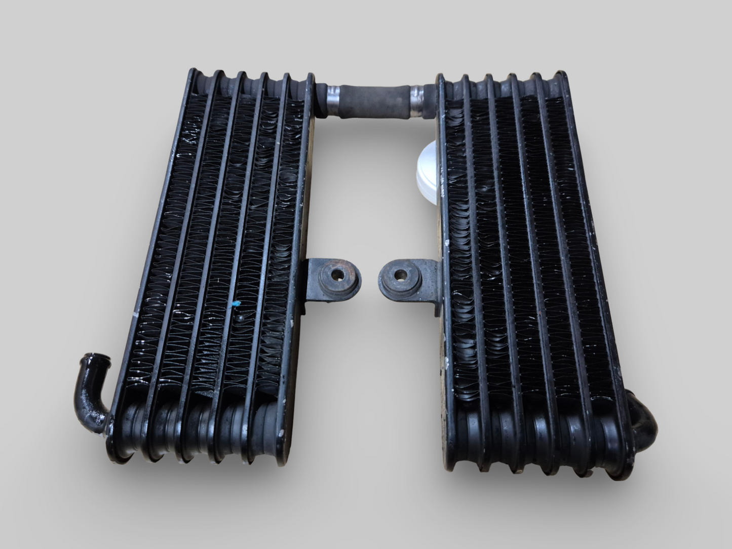 REFROIDISSEURS D'HUILE AP8104341 AP8104452 Aprilia RSV1000R 04-09 / Tuono 1000R 06-09 
