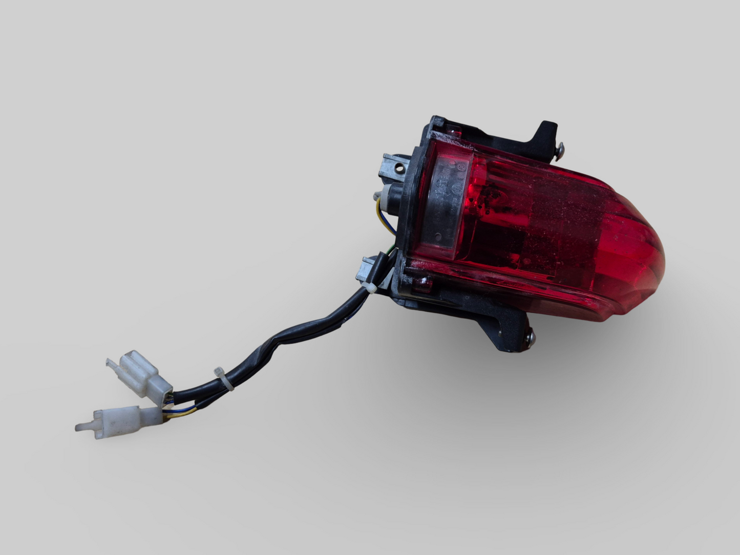 TAIL LIGHT AP8127153 Aprilia RSV1000R 2004-2005
