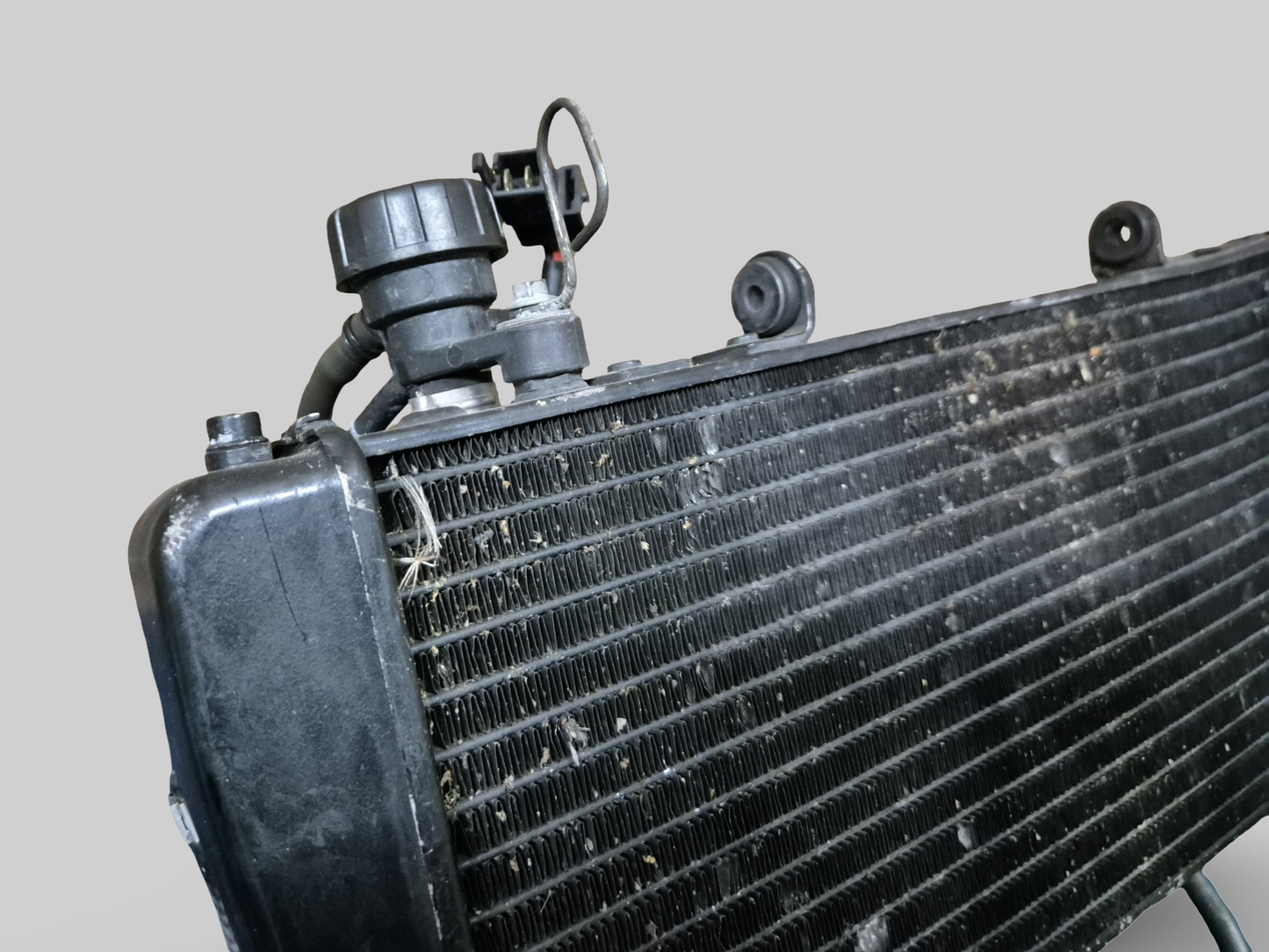 REFROIDISSEURS D'HUILE AP8104341 AP8104452 Aprilia RSV1000R 04-09 / Tuono 1000R 06-09 