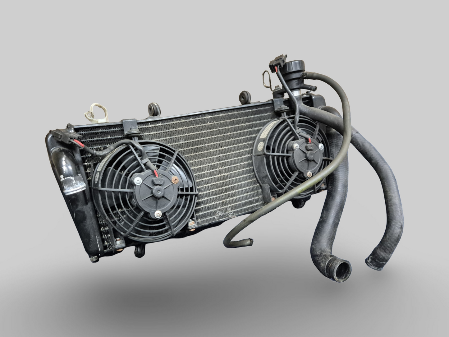 REFROIDISSEURS D'HUILE AP8104341 AP8104452 Aprilia RSV1000R 04-09 / Tuono 1000R 06-09 