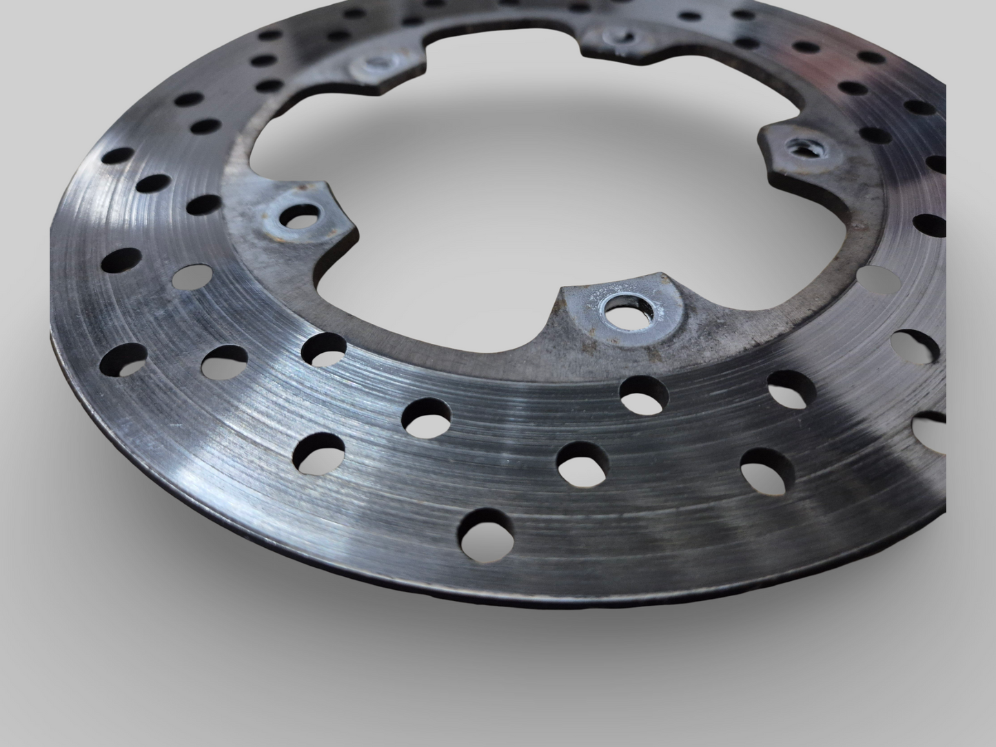 ROUE ARRIÈRE BREMBO AP8108676 Aprilia RSV Mille 98-03 / Tuono 02-05 