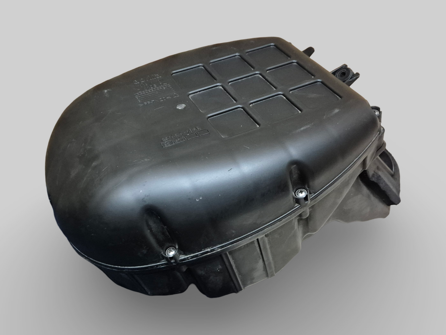 Boîtier de filtre de boîte à air latéral inférieur AP8149667 Aprilia RSV Mille 01-03 / Tuono 02-05 