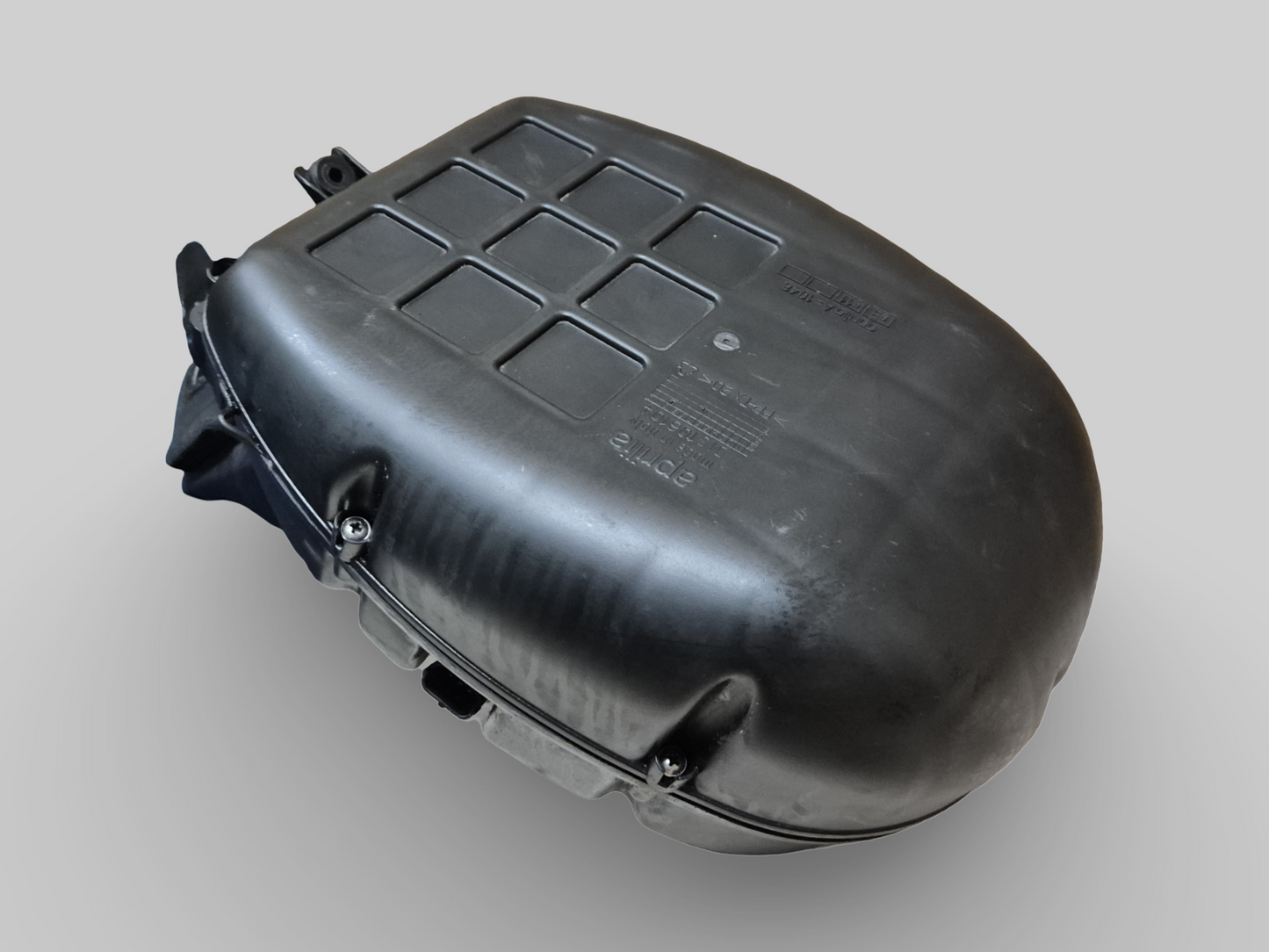 Boîtier de filtre de boîte à air latéral inférieur AP8149667 Aprilia RSV Mille 01-03 / Tuono 02-05 