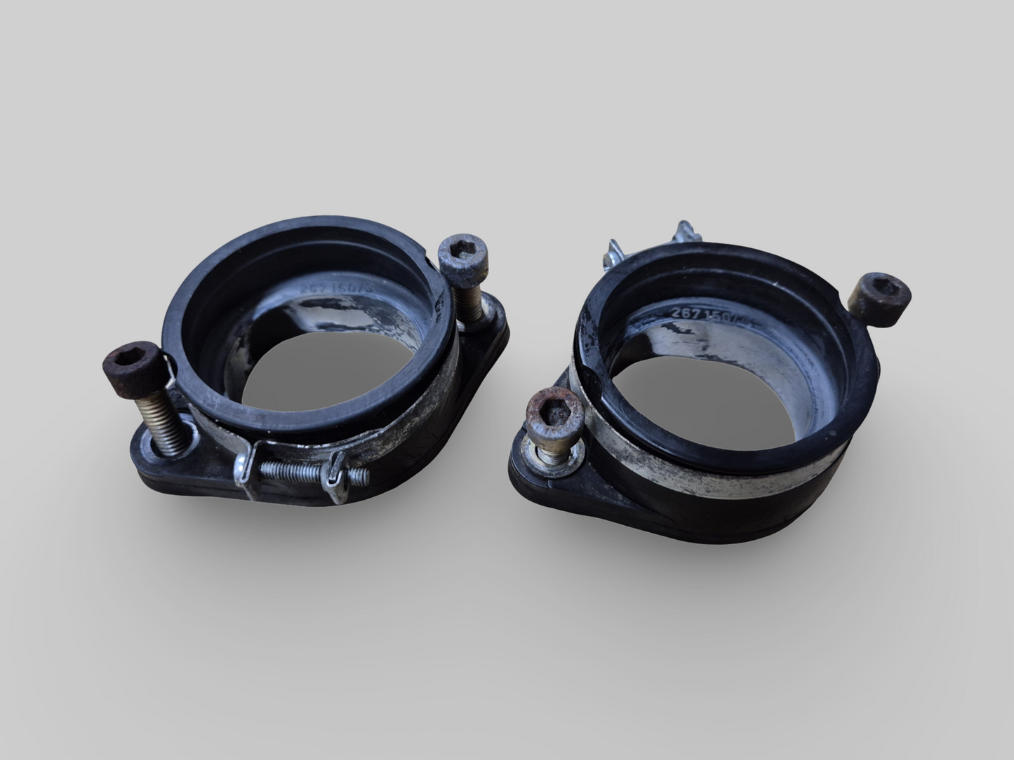 INTAKE FLANGE MANIFOLD RUBBER AP0267150 Aprilia RSV1000R 2004-2009 / Tuono 1000R 2006-2009
