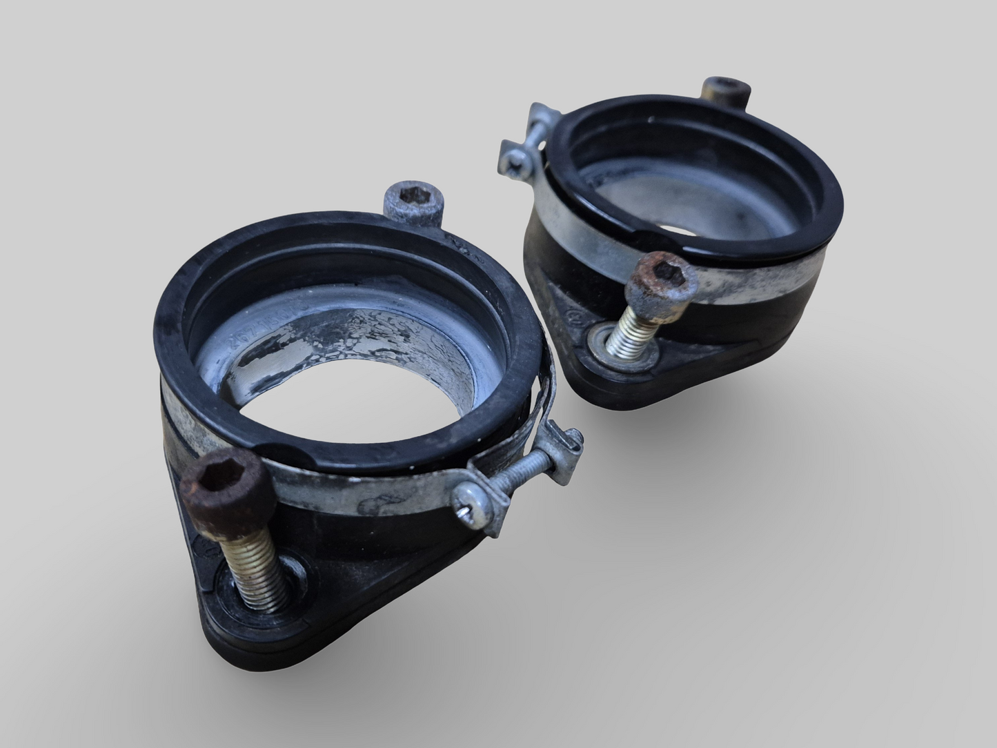 INTAKE FLANGE MANIFOLD RUBBER AP0267150 Aprilia RSV1000R 2004-2009 / Tuono 1000R 2006-2009