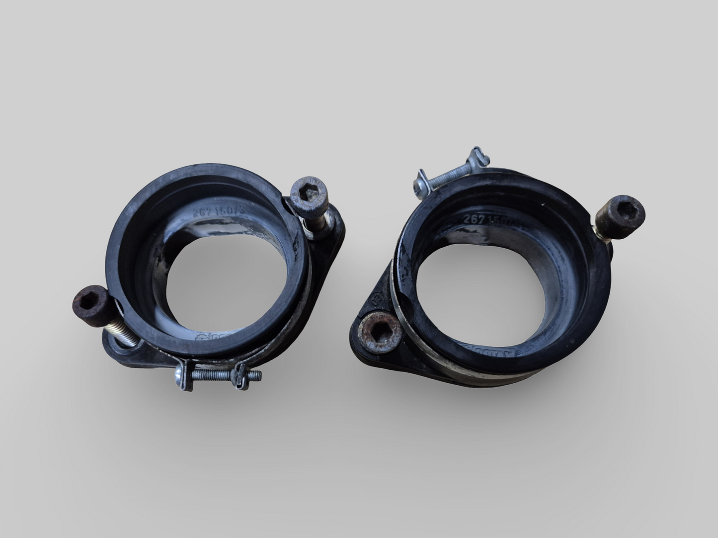 INTAKE FLANGE MANIFOLD RUBBER AP0267150 Aprilia RSV1000R 2004-2009 / Tuono 1000R 2006-2009
