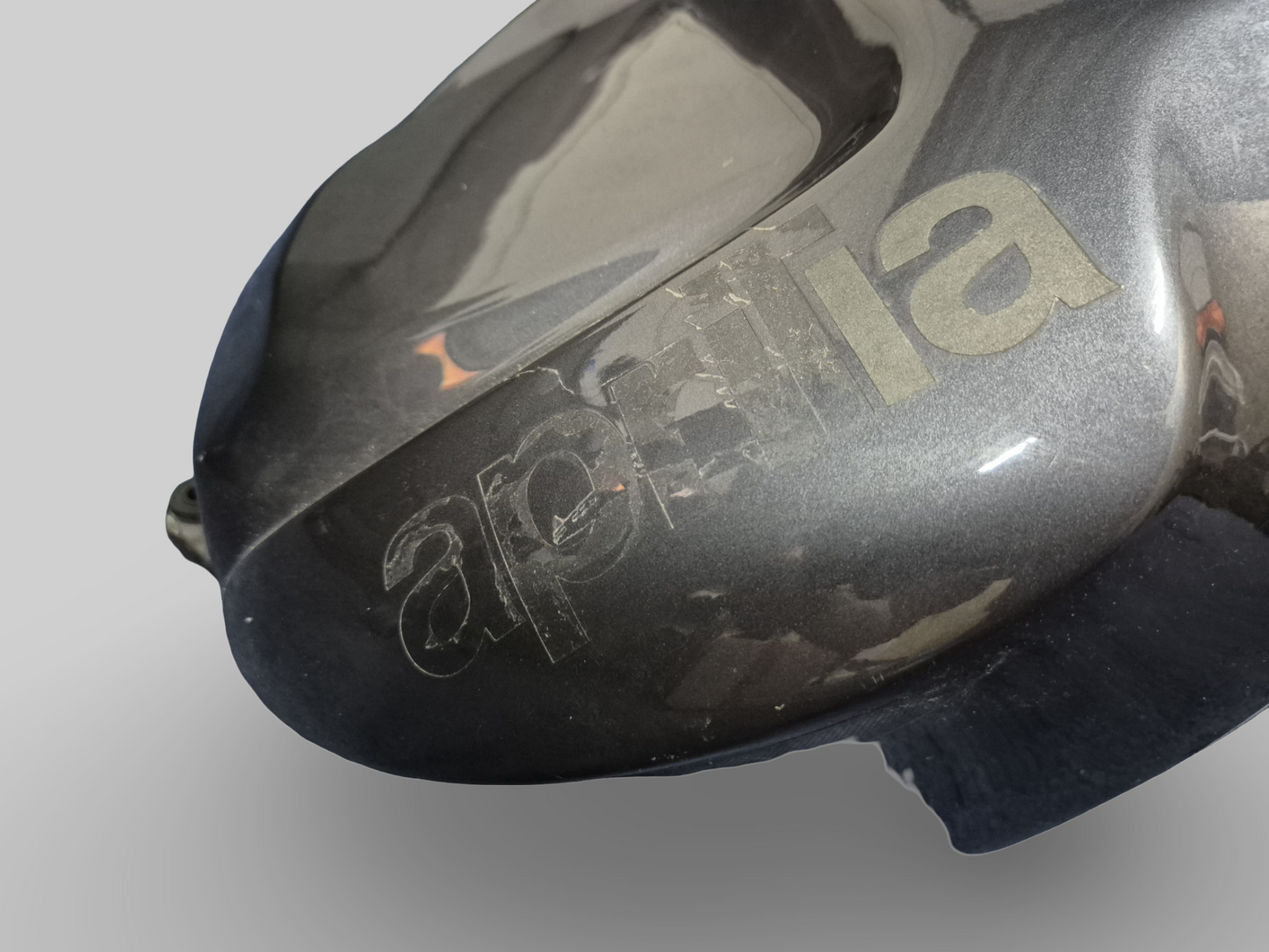 RÉSERVOIR DE CARBURANT ROUGE CHAUD TUONO AP8168218 Aprilia RSV Mille 01-03 / Tuono 02-05 