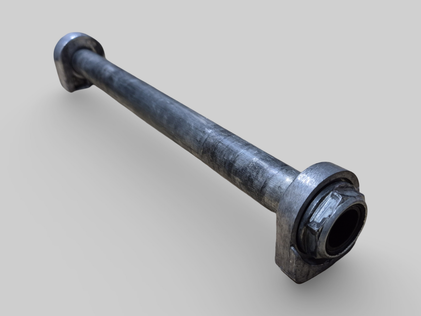 Axe de broche d'essieu de roue arrière AP8125831 Aprilia RSV Mille 98-03 / Tuono 02-05 