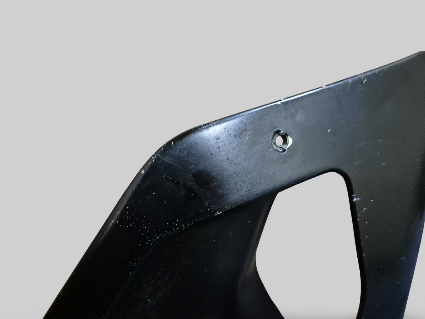 CARÉNAGE CÔTÉ DROIT DIABLO NOIR AP8149275 Aprilia RSV Mille 98-00 