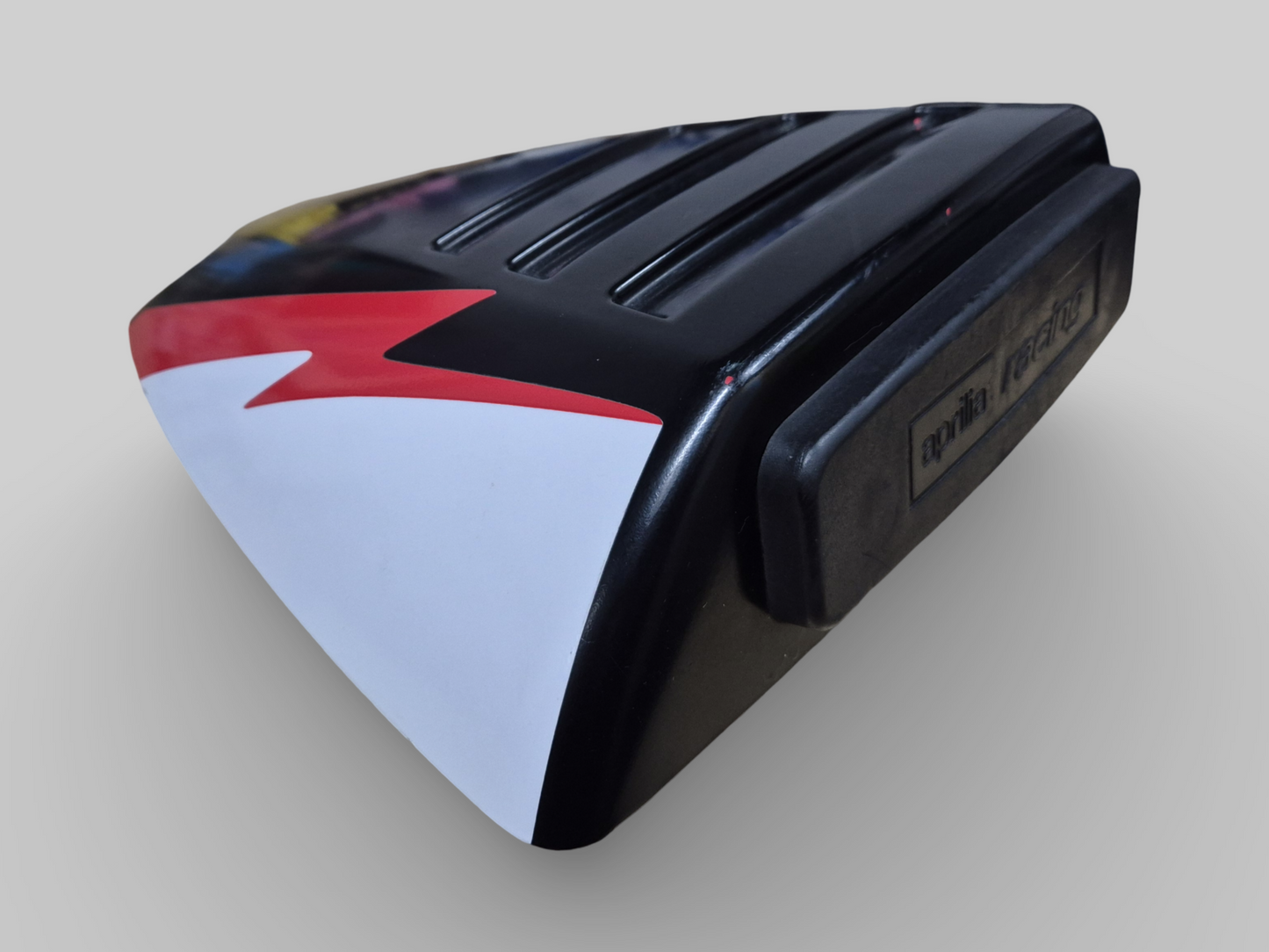 CAPOT DE SELLE ARRIÈRE PASSAGER AP8158688 Aprilia RSV Mille 2001-2002 