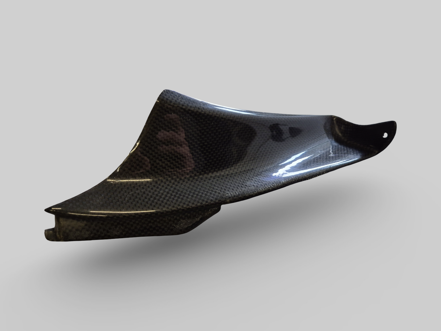 UPPER RIGHT-HAND FAIRING CARBON AP8158132 Aprilia RSV1000R 2004-2009