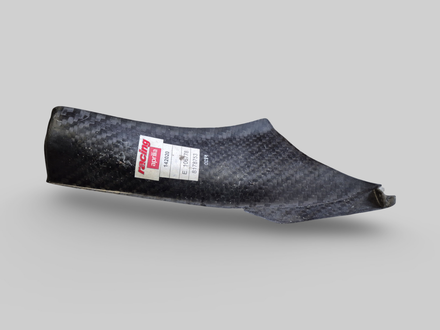 UPPER RIGHT-HAND FAIRING CARBON AP8158132 Aprilia RSV1000R 2004-2009