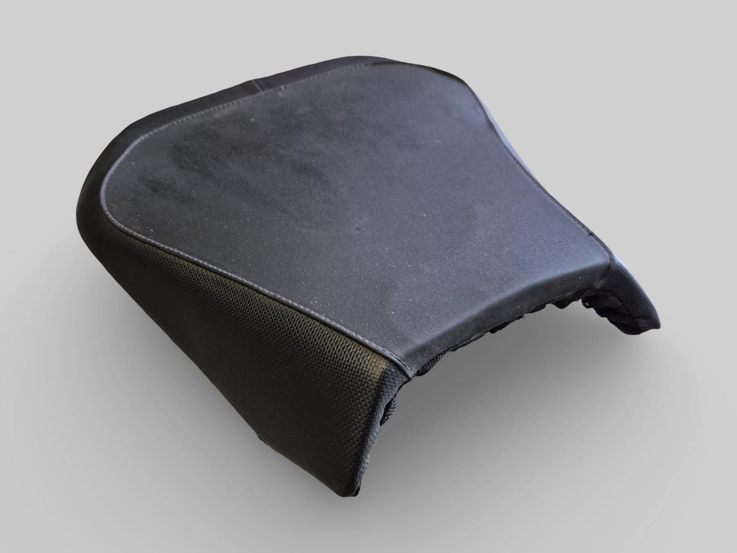 DRIVERS SADDLE AP8129420 Aprilia RSV1000R 04-10 / Tuono 1000R 06-10