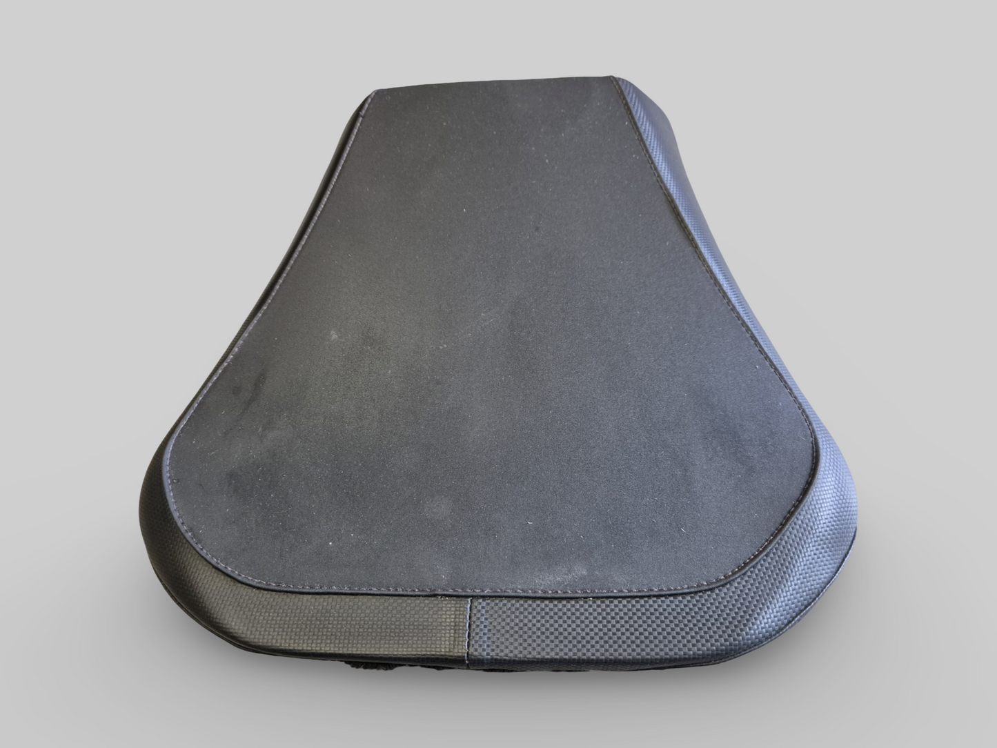 DRIVERS SADDLE AP8129420 Aprilia RSV1000R 04-10 / Tuono 1000R 06-10