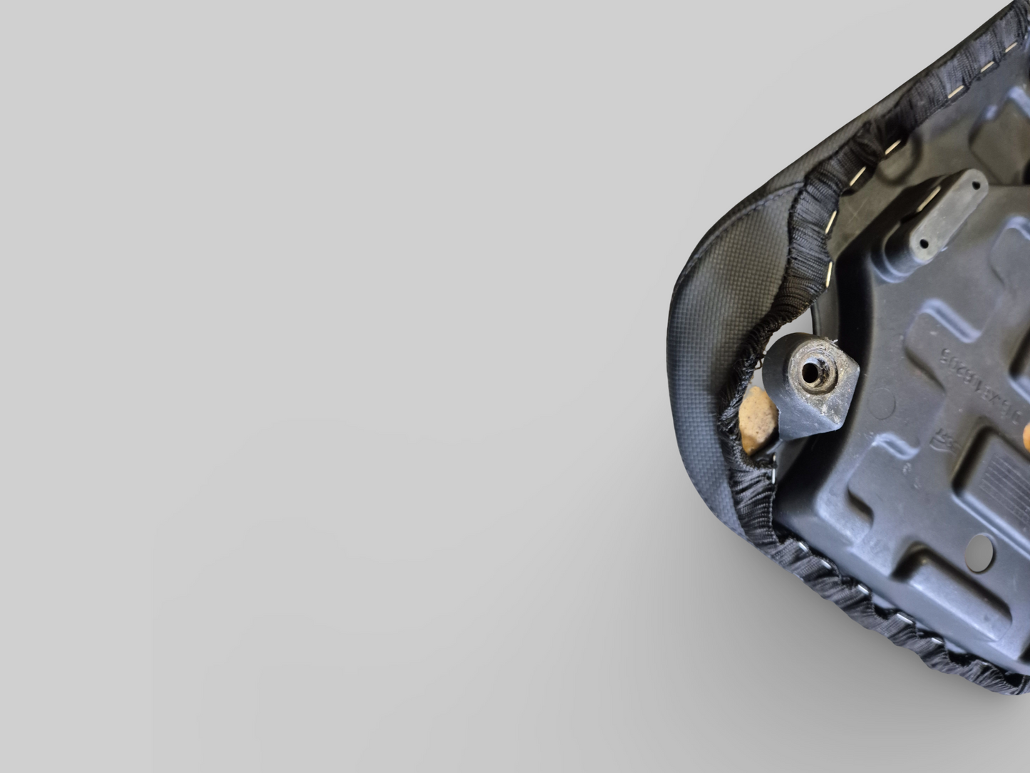 DRIVERS SADDLE AP8129420 Aprilia RSV1000R 04-10 / Tuono 1000R 06-10