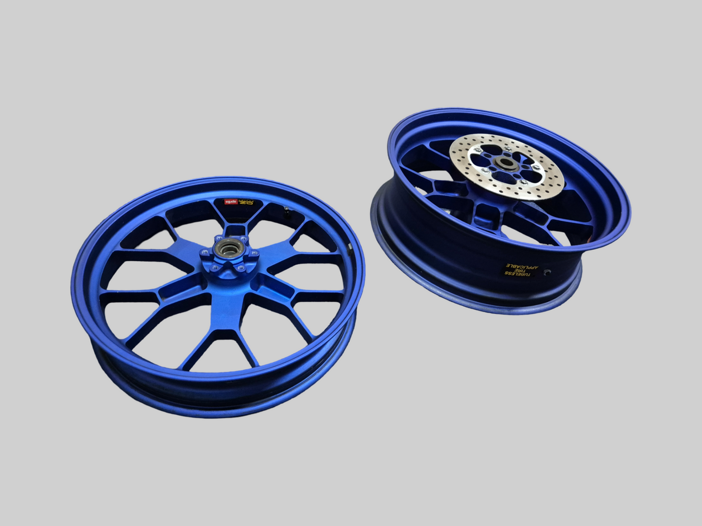 OZ FORGED EVO RIMS AP8795043 AP8795044 Aprilia RSV1000R Factory / Tuono 1000R
