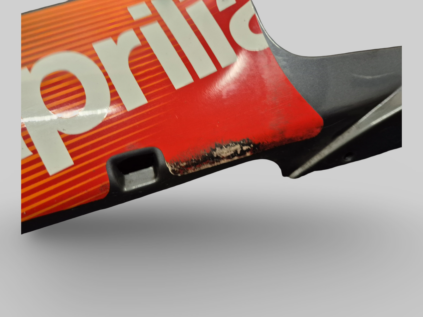 LEFT-HAND SIDE UPPER FAIRING LEAD GREY AP8178959 Aprilia RSV1000R (+FACTORY) 04-05