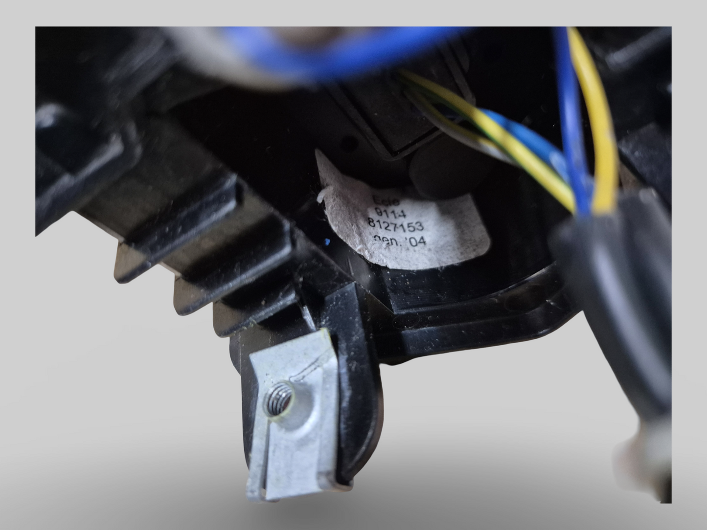 FEU ARRIÈRE AP8127070 Aprilia RSV Mille 2003 / Tuono 02-05