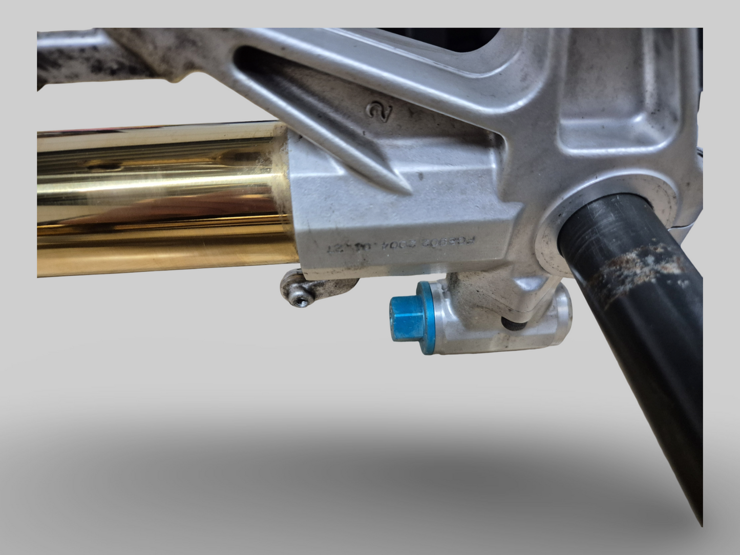 OHLINS RADIAL COMPLETE FORK ASSEMBLY AP8163477 AP8163476 Aprilia RSV1000R 04-09