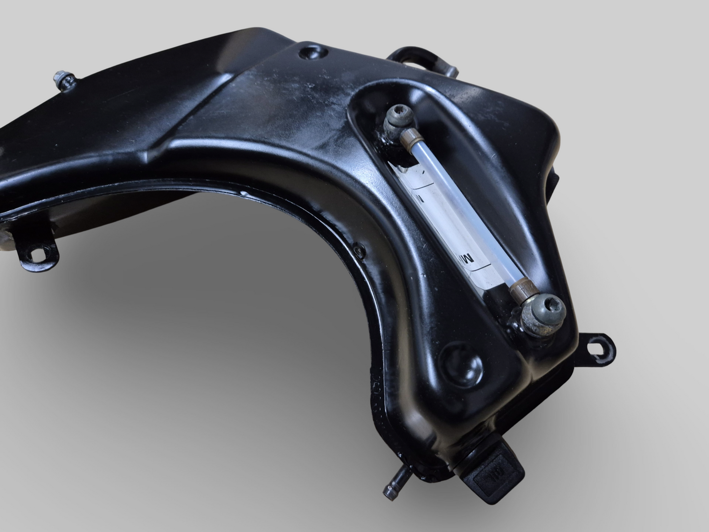OIL TANK RESERVOIR AP8158120 Aprilia RSV1000R 2004-2009 / Tuono 1000R 2006-2009