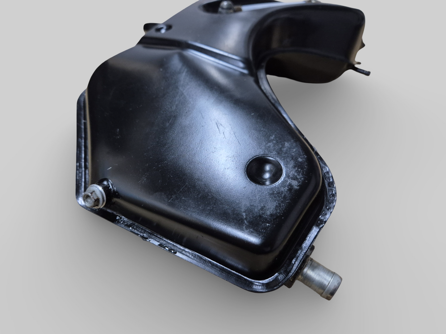 OIL TANK RESERVOIR AP8158120 Aprilia RSV1000R 2004-2009 / Tuono 1000R 2006-2009