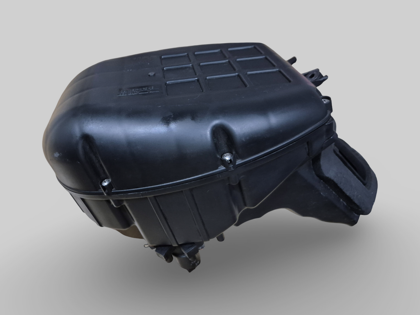 Boîtier de filtre de boîte à air latéral inférieur AP8149667 Aprilia RSV Mille 01-03 / Tuono 02-05 