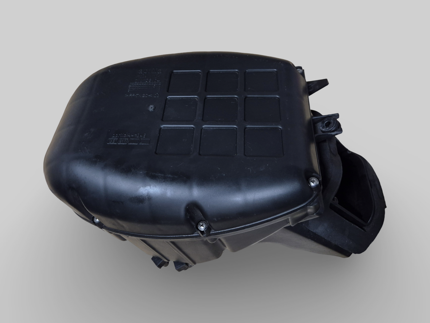 Boîtier de filtre de boîte à air latéral inférieur AP8149667 Aprilia RSV Mille 01-03 / Tuono 02-05 