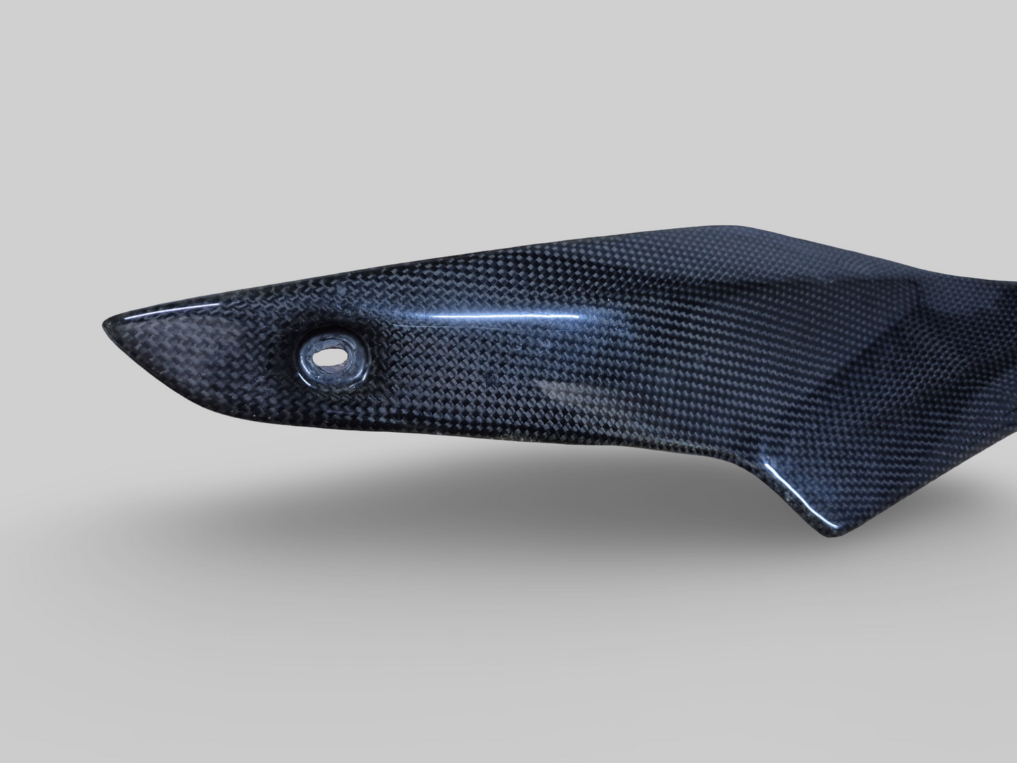 LEFT-HAND SIDE PANEL FAIRING CARBON AP8178760 Aprilia RSV1000R 2004-2005