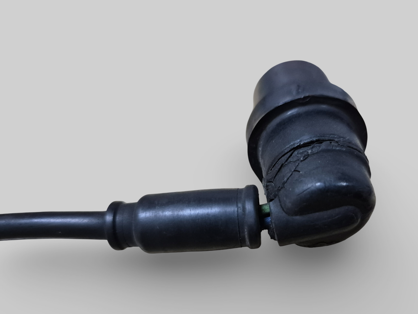SPEED SENSOR AP8124528 Aprilia RSV 98-03 / SL Falco / RSV4 09-10 / RSV 04-10
