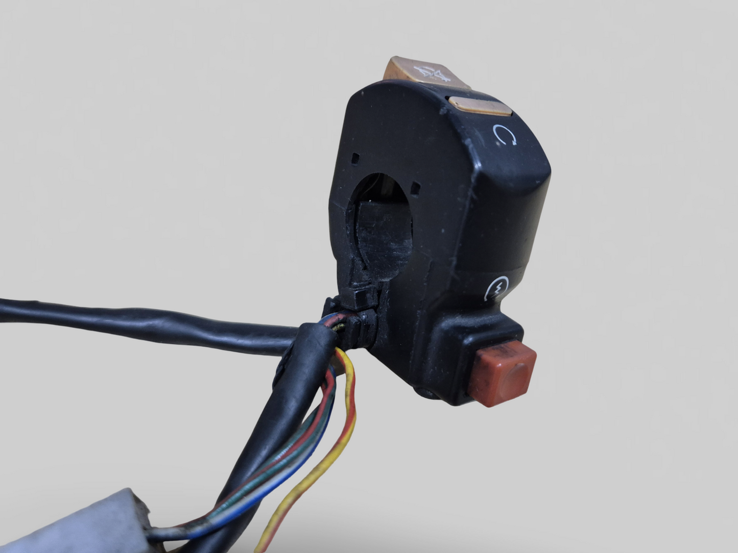 COMMUTATEUR DE GUIDON CÔTÉ DROIT AP8124260 Aprilia RSV Mille 1998-2000 