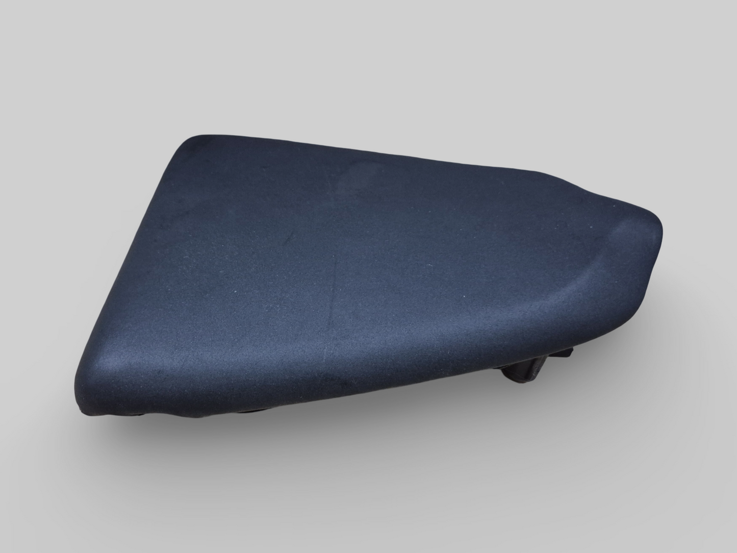 REAR PASSENGER SADDLE SEAT AP8129330 Aprilia RSV1000R 2004-2009 / Tuono 1000R 2006-2009