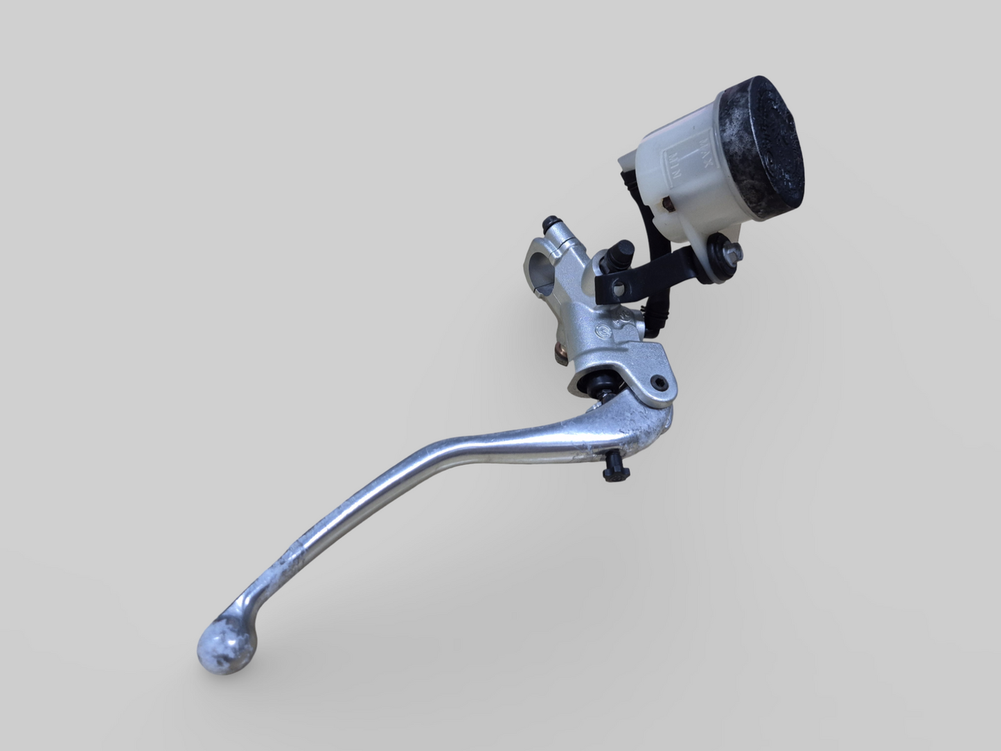 MAITRE CYLINDRE DE POMPE DE FREIN AVANT AP8113969 Aprilia RSV Mille 98-03 / Tuono 02-05 