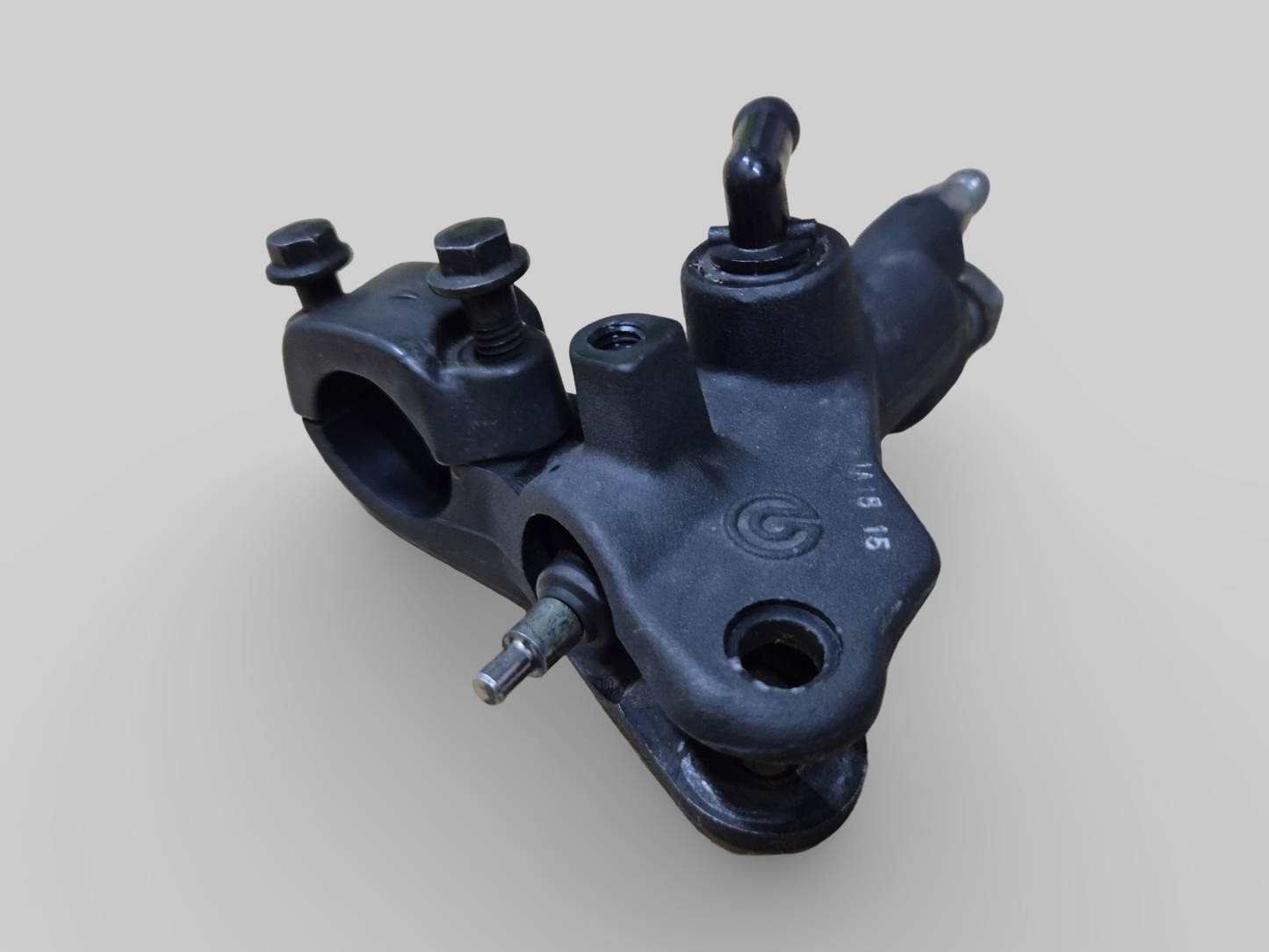 MAITRE CYLINDRE DE POMPE DE FREIN AVANT AP8113969 Aprilia RSV Mille 98-03 / Tuono 02-05 