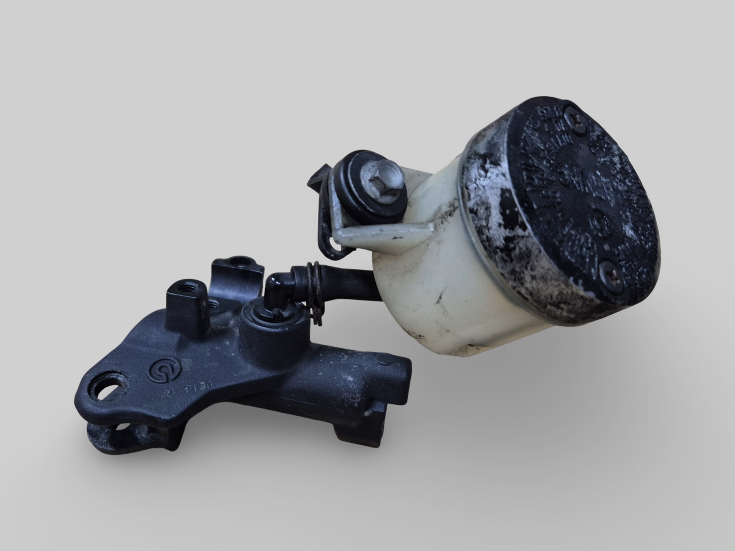 MAITRE CYLINDRE DE POMPE DE FREIN AVANT AP8113969 Aprilia RSV Mille 98-03 / Tuono 02-05 