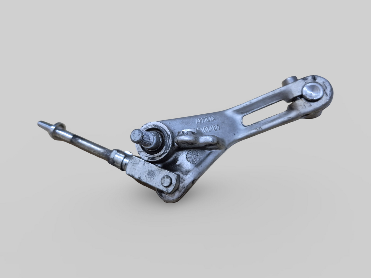 REAR BRAKE PEDAL LEVER AP8146787 AP8133875 Aprilia RSV1000R 04-10 / Tuono 1000R 06-10