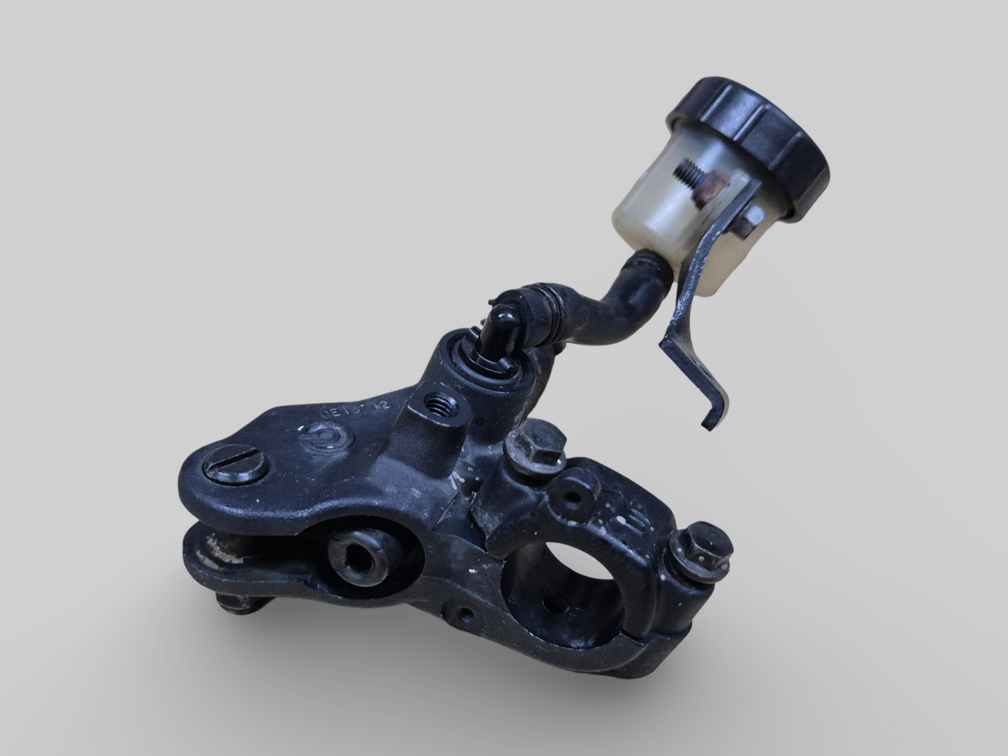 CLUTCH PUMP MASTER CYLINDER AP8106384  Aprilia RSV Mille 98-03 / Tuono 02-05