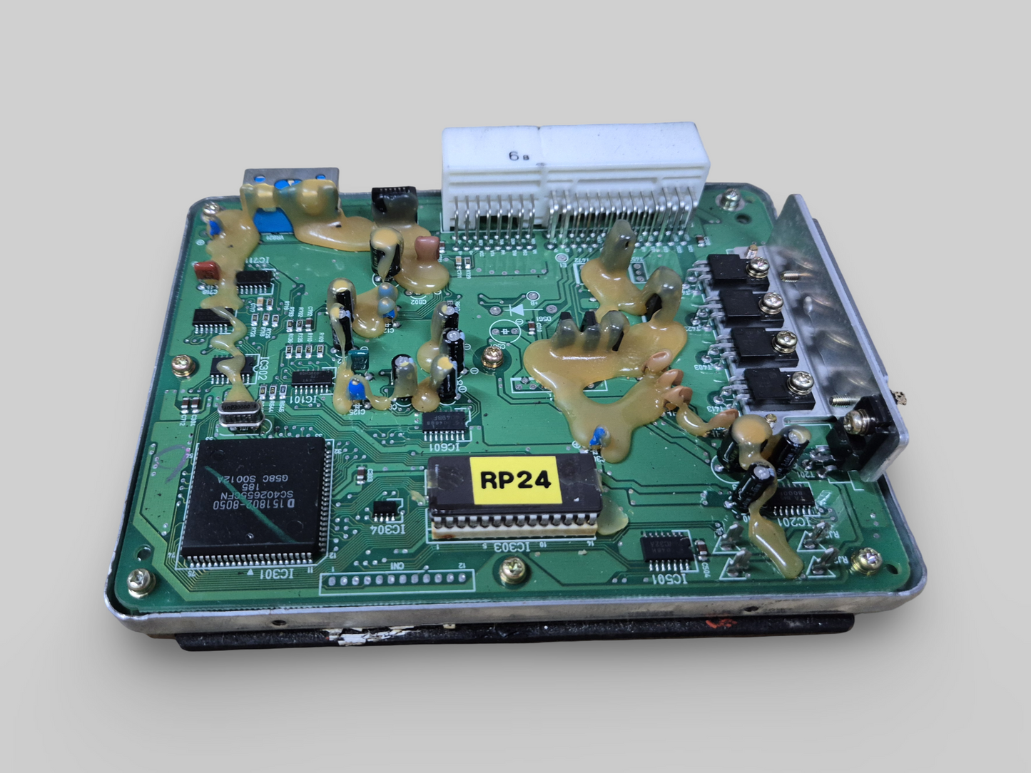 ENGINE CONTROL UNIT ECU W/ RP24 EPROM AP0265671 Aprilia RSV Mille 98-03 / Tuono 02-05 / Falco 00-03