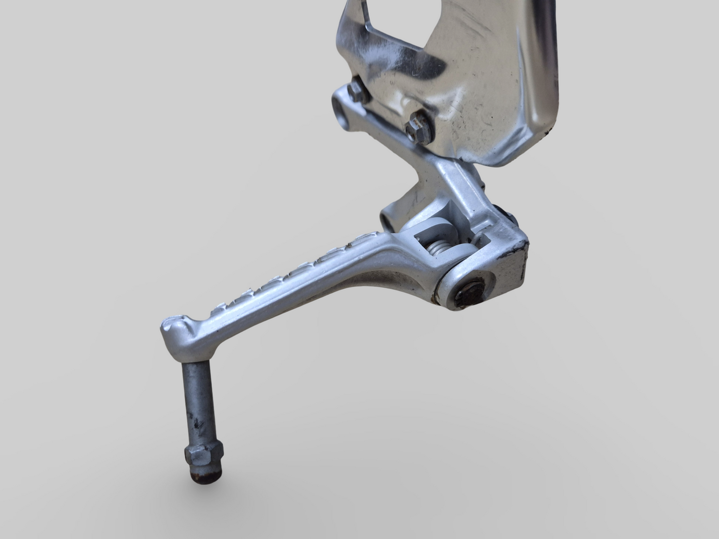 LEFT-HAND FRONT FOOTREST SUPPORT REARSET AP8154069 Aprilia RSV1000R 04-10 / Tuono 1000R 06-10