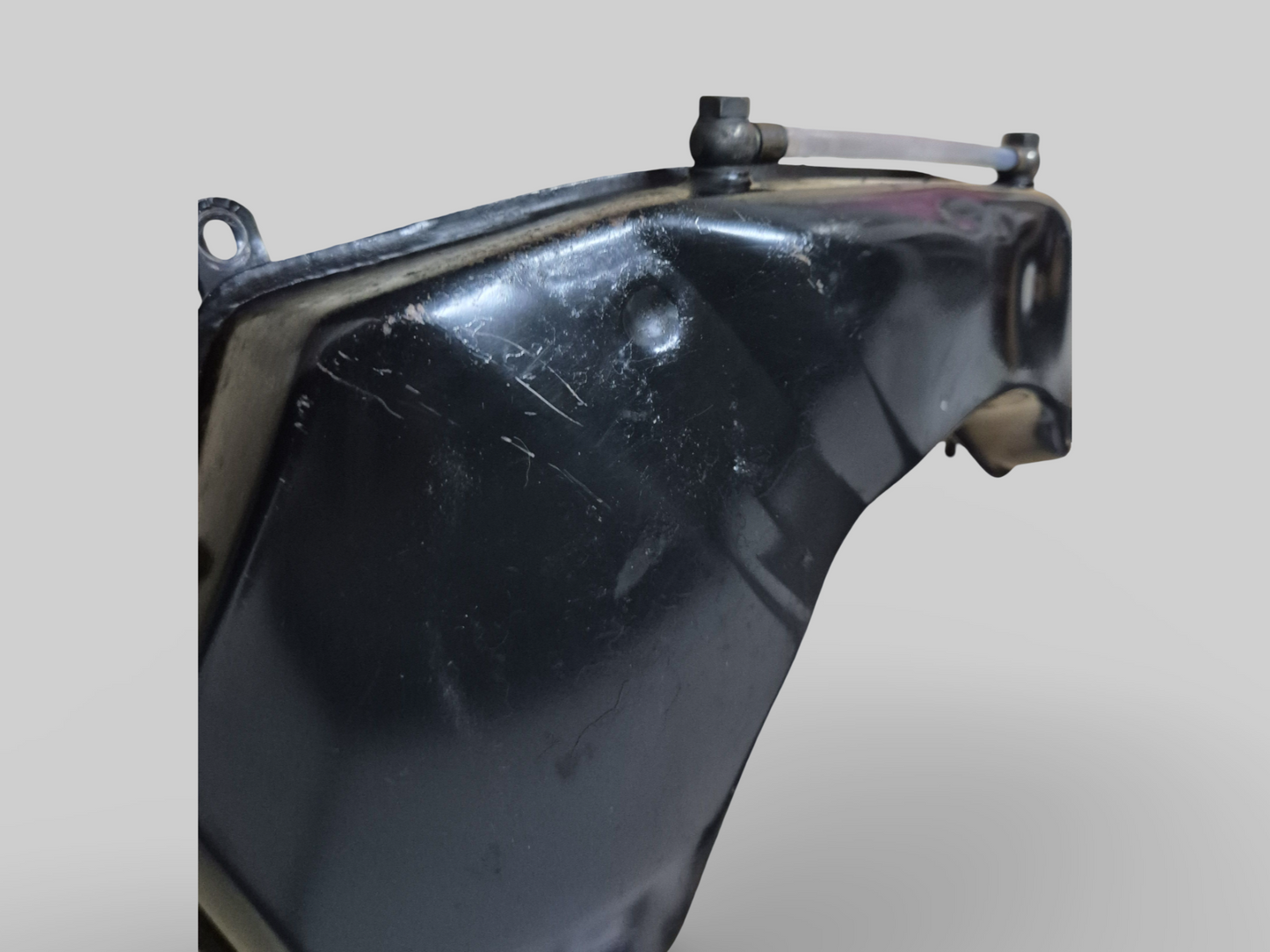 OIL TANK RESERVOIR AP8138558 Aprilia RSV Mille 98-03 / Tuono 02-05