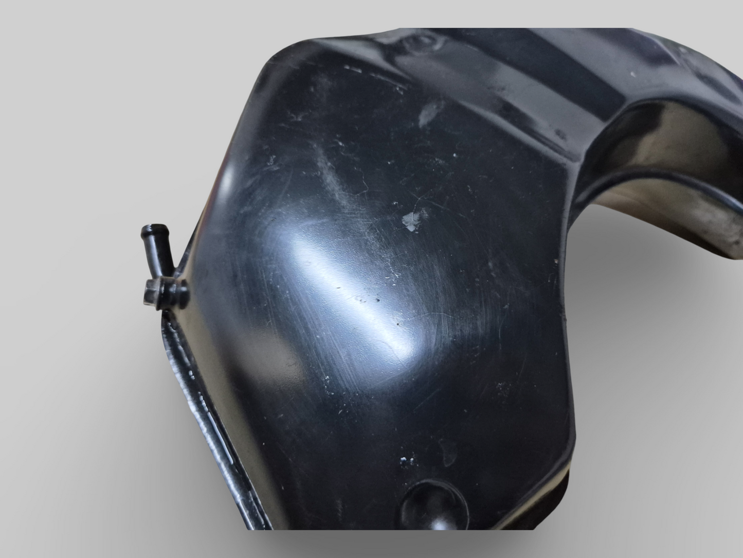 OIL TANK RESERVOIR AP8138558 Aprilia RSV Mille 98-03 / Tuono 02-05