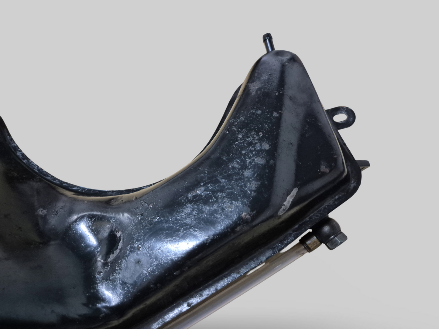OIL TANK RESERVOIR AP8138558 Aprilia RSV Mille 98-03 / Tuono 02-05
