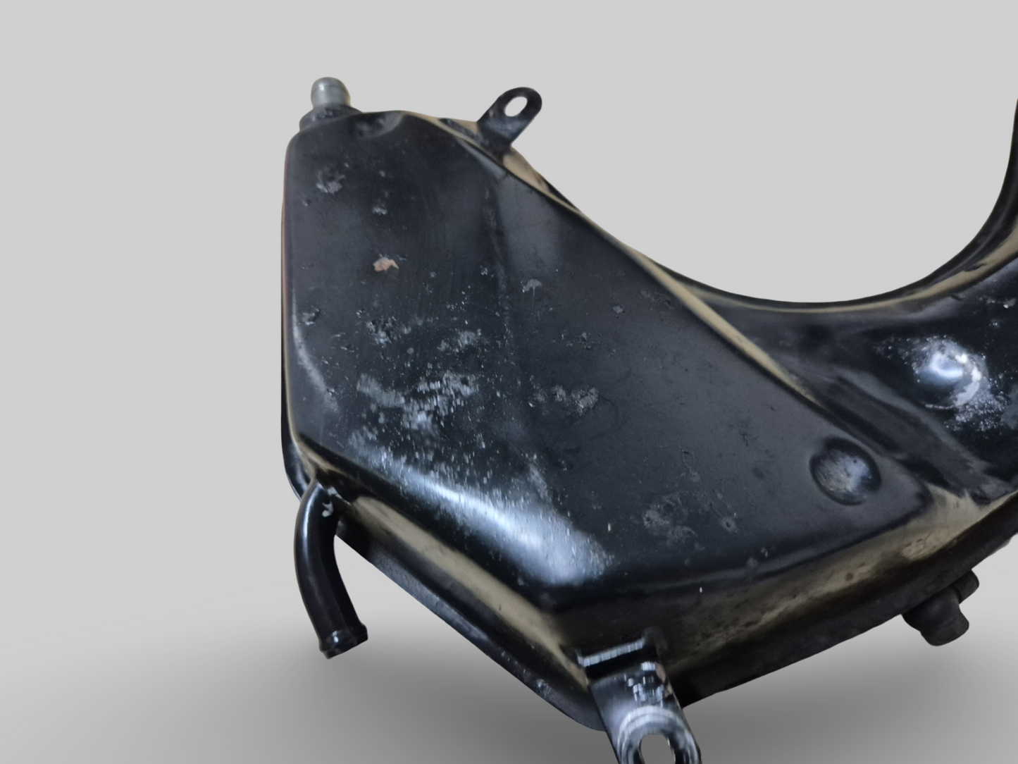 OIL TANK RESERVOIR AP8138558 Aprilia RSV Mille 98-03 / Tuono 02-05