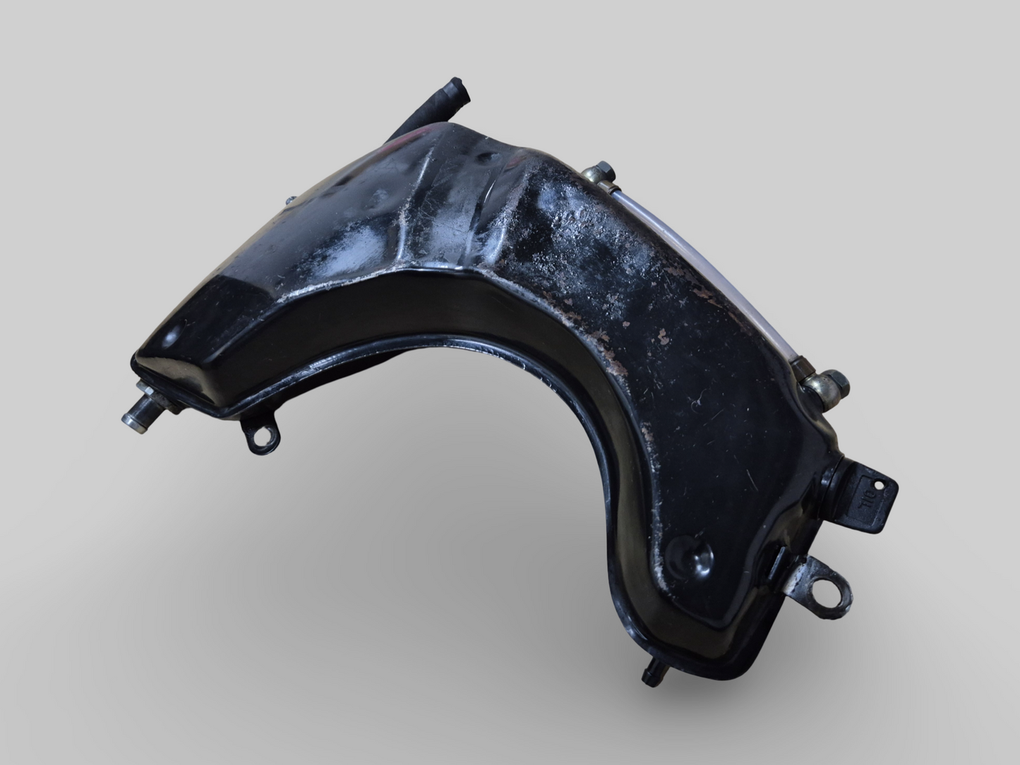 OIL TANK RESERVOIR AP8138558 Aprilia RSV Mille 98-03 / Tuono 02-05