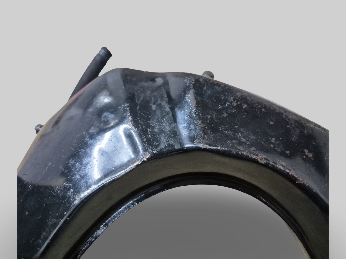 OIL TANK RESERVOIR AP8138558 Aprilia RSV Mille 98-03 / Tuono 02-05