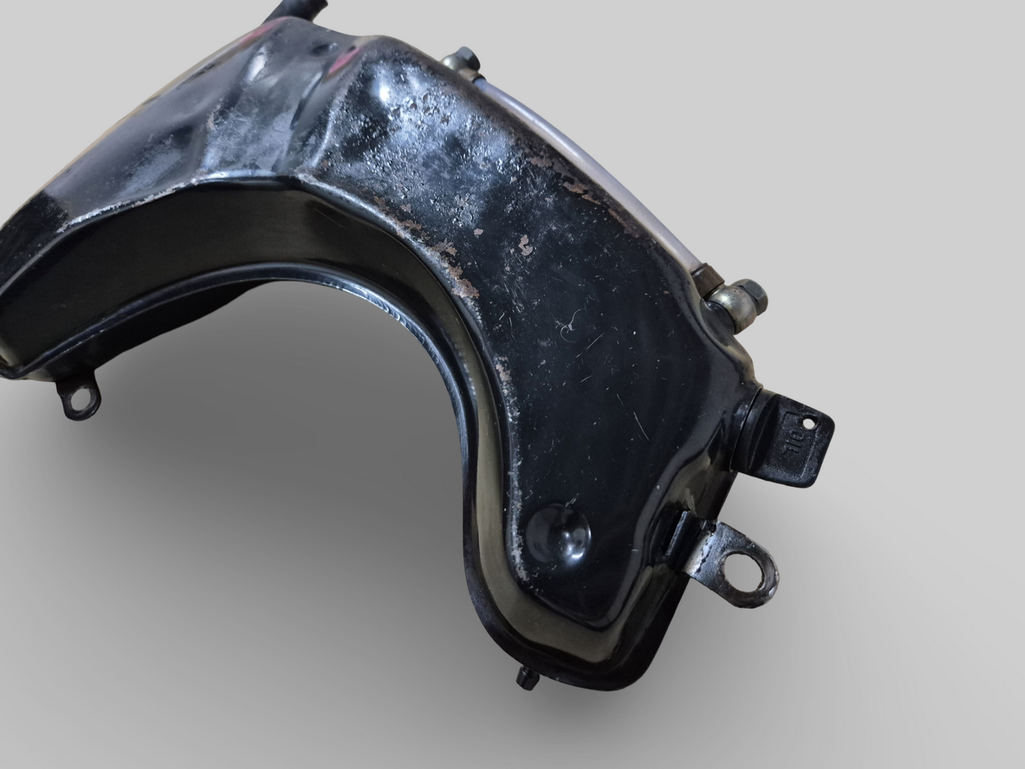 OIL TANK RESERVOIR AP8138558 Aprilia RSV Mille 98-03 / Tuono 02-05