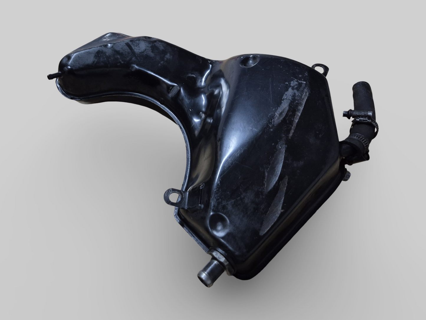 OIL TANK RESERVOIR AP8138558 Aprilia RSV Mille 98-03 / Tuono 02-05
