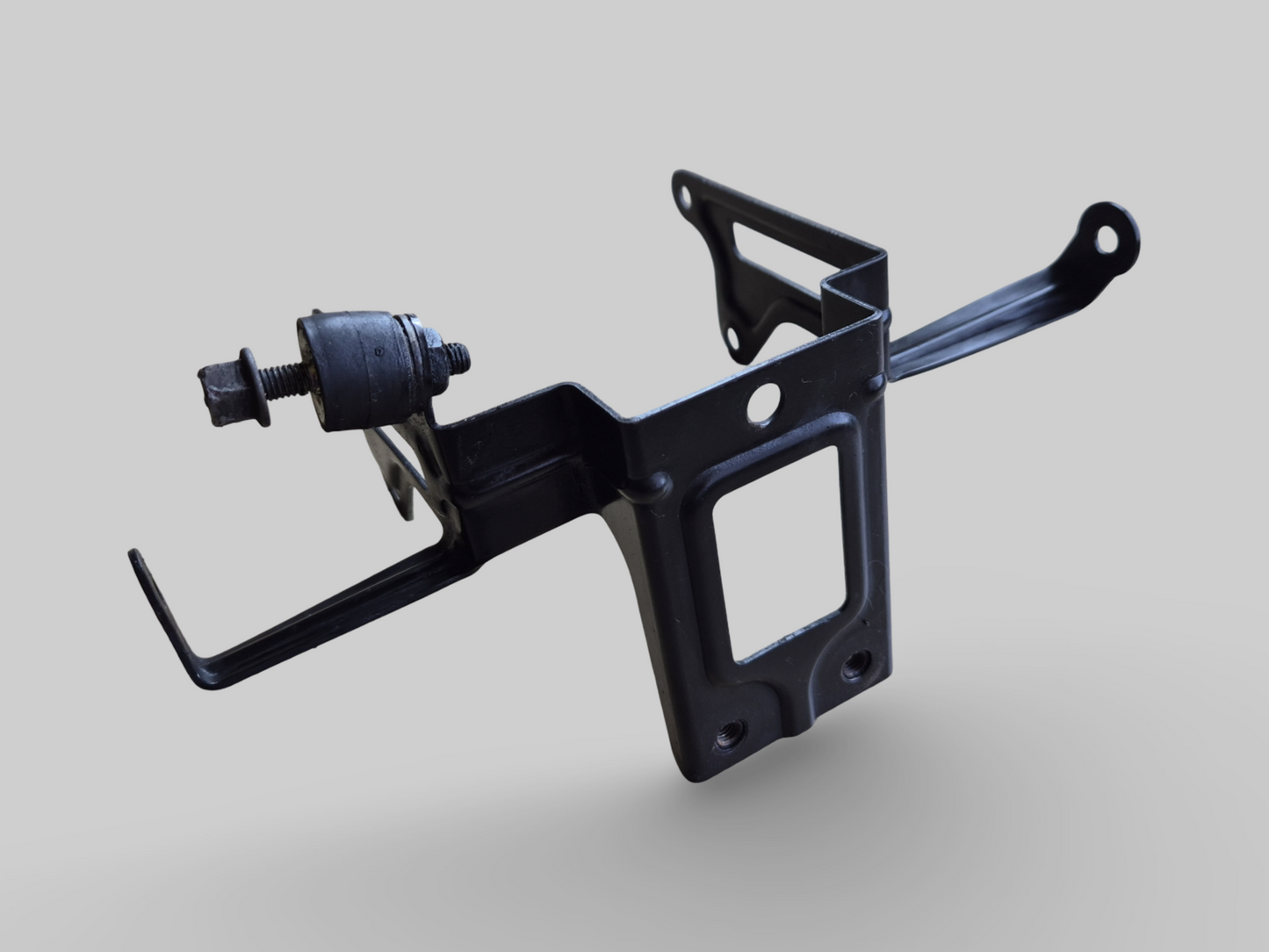 OIL AND WATER COOLER SUPPORT FRAME AP8134774 Aprilia RSV1000R 04-09 / Tuono 1000R 06-09
