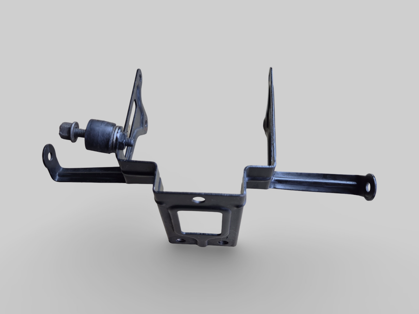OIL AND WATER COOLER SUPPORT FRAME AP8134774 Aprilia RSV1000R 04-09 / Tuono 1000R 06-09