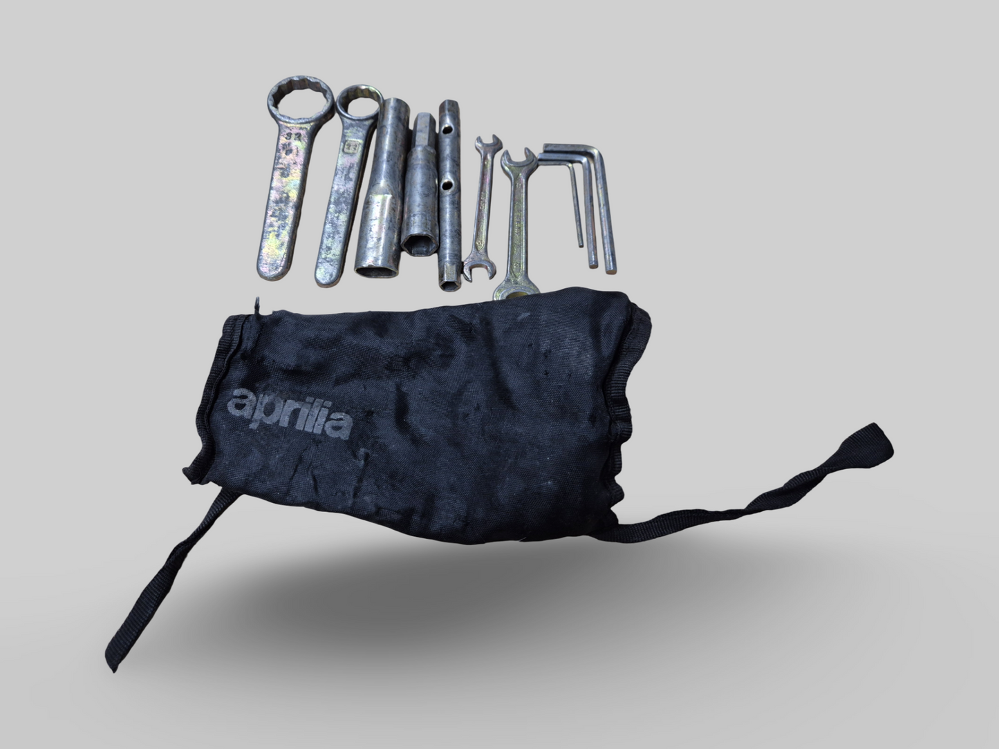 OEM APRILIA TOOLKIT BAG Aprilia RSV Mille 98-03 / Tuono 02-05